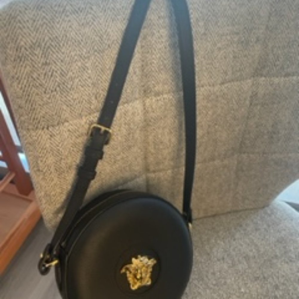 VERSACE LA MEDUSA ROUND CAMERA BAG
